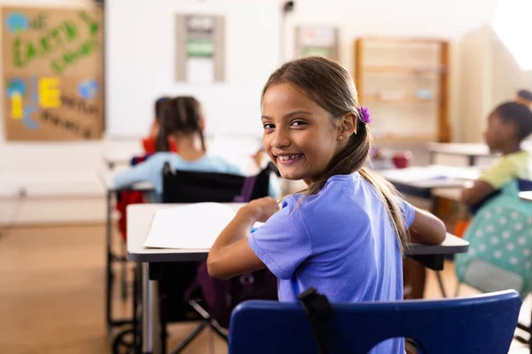 Portrait Happy Caucasian Schoolgirl Diverse Elementary School Class School Learning — Stock Photo, Image