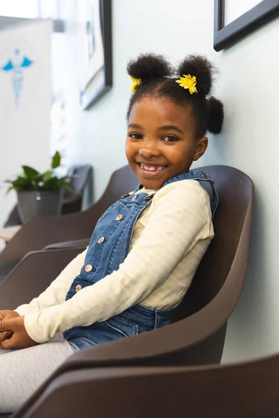 Portrait Happy African American Girl Patient Sitting Waiting Room Hospital — Stock Photo, Image