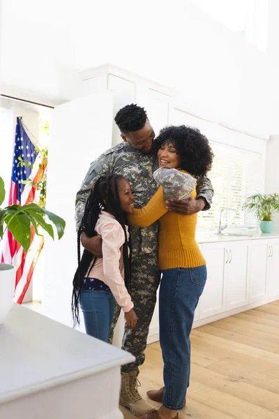Happy African American Family Embracing Home Usa Flag Copy Space — Stock Photo, Image