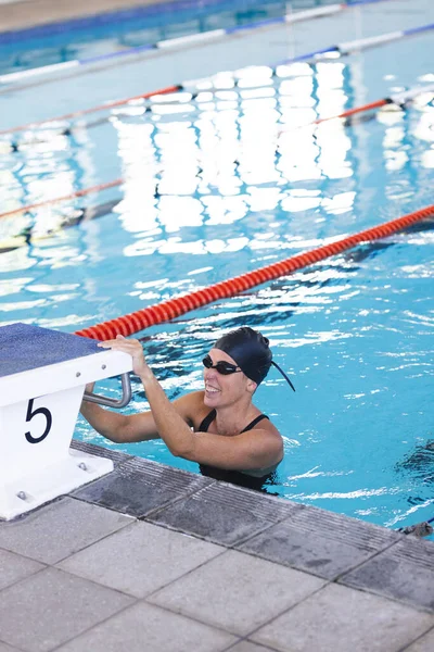 Caucasian Female Athlete Swimmer Prepares Swim Indoor Pool She Focusing — Stock Photo, Image