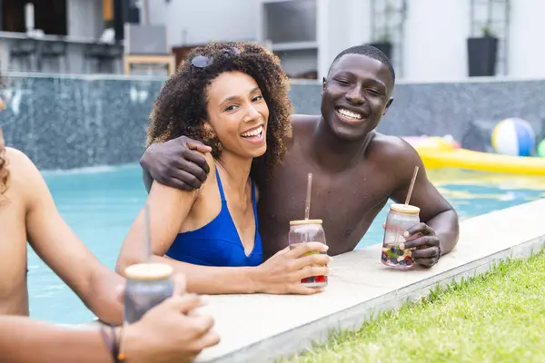 Biracial Woman African American Man Share Joyful Moment Pool Enjoying — Stock Photo, Image