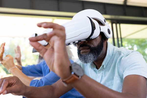 Using Headset Senior Man Exploring Virtual Reality Friends Technology Innovation Royalty Free Stock Photos