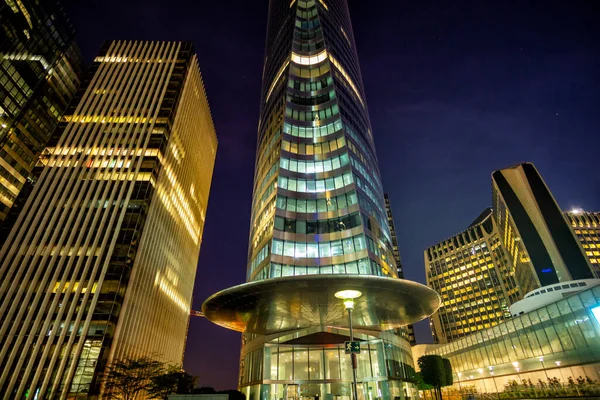 Una Hermosa Vista Nocturna Los Rascacielos Del Moderno Distrito Financiero — Foto de Stock