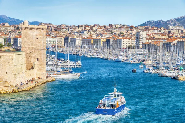 Panoramatický Výhled Marseille Old Port Hrad Saint Jean Jachtami Čluny — Stock fotografie