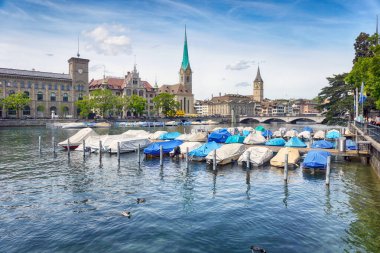 Güneşli bir günde Zürih manzarası, İsviçre