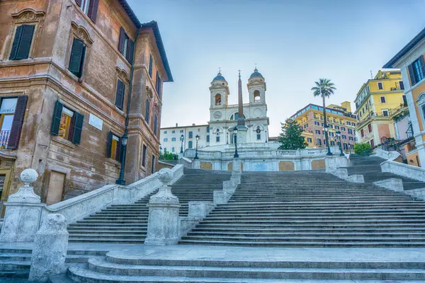İspanyol StepsScalinata di Trinita dei Monti Piazza di Spagna ve Trinita dei Monti Kilisesi, Roma, İtalya
