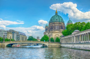 Berlin Katedrali Berlincisi Dom, Friedrich Köprüsü ve Spree Nehri, Berlin, Almanya
