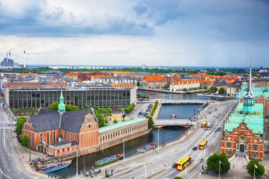 Kopenhag tarihi merkezi, kanallar ve Eski Borsa Boersen, Danimarka - 14 Temmuz - 2017