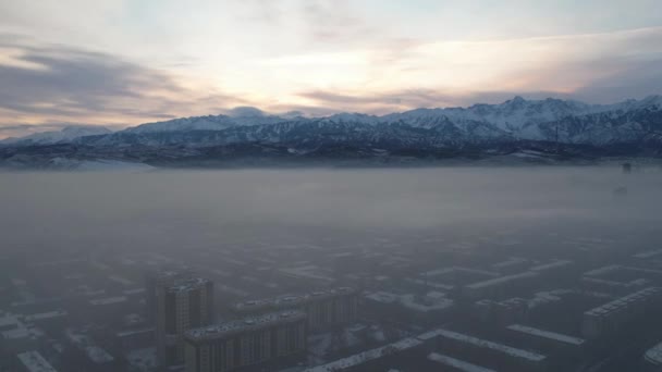 Dawn City Fog Smog Mountain View Light Haze Hangs City — Vídeos de Stock