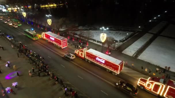 New Years Caravan Coca Cola Cars Traveling Road People Meet — Stock Video