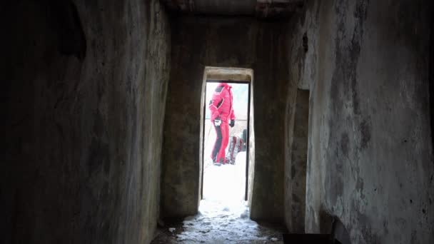 Guy Went Corridor Old Prison Looking Something Everything Entrances Small — Stok video