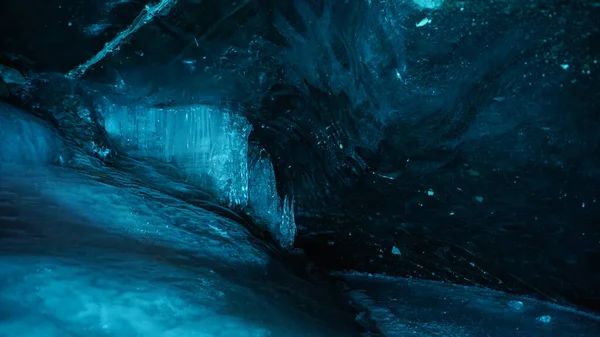 Turquoise Pure Color Ice Ice Cave Stones Icicles Visible Places — Φωτογραφία Αρχείου