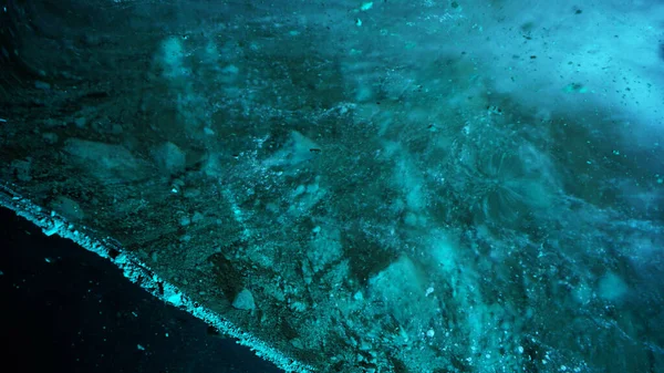 Бірюзовий Чистий Колір Льоду Всередині Крижаної Печери Камені Бурульки Видно — стокове фото