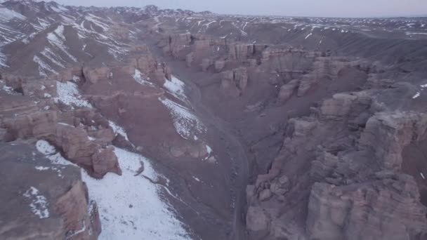Charyn Grand Canyon Med Orange Bergväggar Flygfoto Från Drönaren Den — Stockvideo