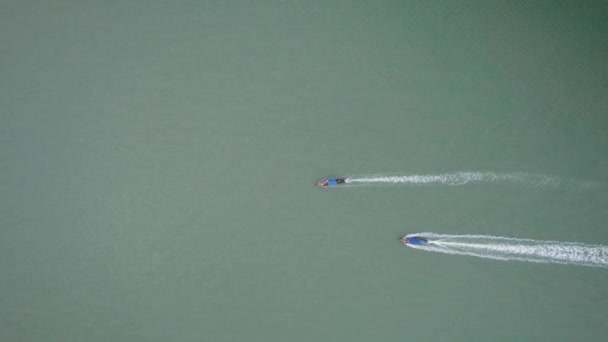 Довгохвостий Тайський Човен Пропливає Серед Островів Пханг Нга Високі Вапнякові — стокове відео