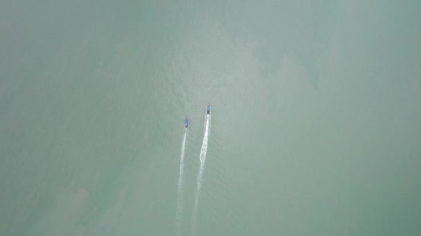 Uzun Kuyruklu Bir Tayland Gemisi Phang Nga Adaları Arasında Yelken — Stok video