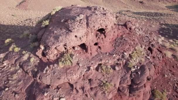 Вулканическое Место Замерзшая Старая Лава Красные Горы Камень Красно Бордового — стоковое видео