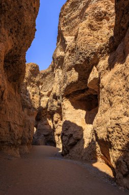 Sesriem Kanyonu, Namib Çölü 'nün önemli bir eğlencesi. Namib, Naukluft Ulusal Parkı. Güney Afrika. Namibya.