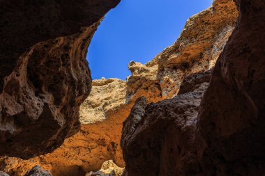 Sesriem Kanyonu, Namib Çölü 'nün önemli bir eğlencesi. Namib, Naukluft Ulusal Parkı. Güney Afrika. Namibya.