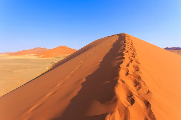 Sossusvlei Namíbia 2018 Szeptember Turizmus Híres Dűnén Namíbia Namib Sivatag — Stock Fotó
