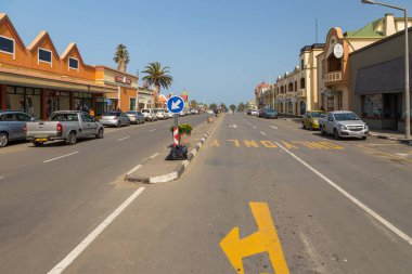 Swakopmund, Namibya - 03 Ekim 2018: Eski Alman sömürge binası. Kasabanın merkezi..