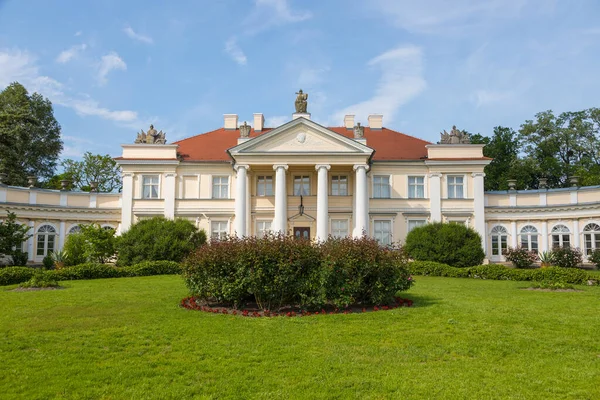Vista Del Palacio Smielow Que Alberga Museo Adam Mickiewicz Polonia —  Fotos de Stock