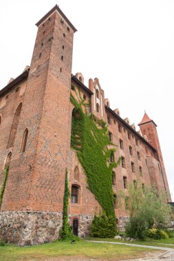 Gniew Kalesi, Töton Şövalyeleri Tarikatı 'nın 1290 yılında inşa edilmiş eski bir kalesidir. Ortaçağ Şatosu, Polonya