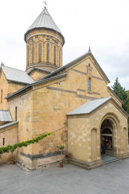 Gürcistan, Tiflis - 30 Ağustos 2019: Yurdun Sioni Katedrali, Gürcistan 'ın başkenti Tiflis' teki Gürcü Ortodoks Katedrali.