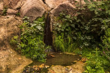 Güney Kafkasya dağlarının güzel manzarası. Tatev, Ermenistan.