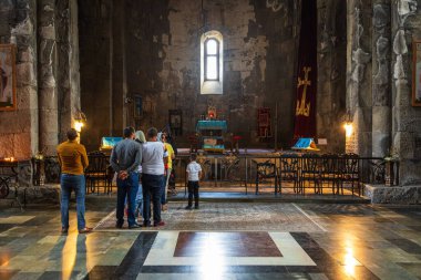 Tatev, Ermenistan - 03 Eylül 2019. Ermenistan 'daki Tatev Manastırı' nın içinde. 9. yüzyıl Ermeni Havari Hristiyan Manastırı.