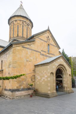 Tiflis, Gürcistan - 06 Eylül 2019: Gürcistan 'ın başkenti Tiflis' te yer alan Gürcü Ortodoks katedrali Dormition 'un Sioni Katedrali.