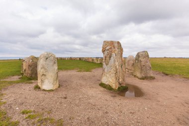 Ales Stenar taş çemberi, İsveç 'in güneyindeki İskandinav bölgesinde taş gemi oval..
