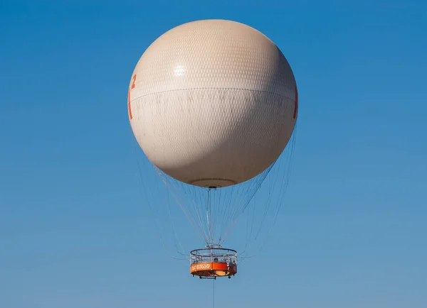 格鲁吉亚第比利斯 2022年10月30日 空中旅行气球飞越格鲁吉亚首都第比利斯 — 图库照片