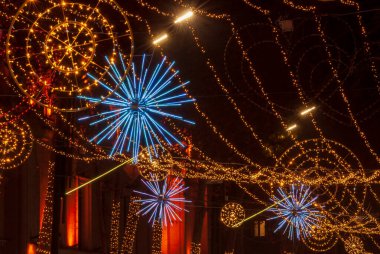 Tiflis 'in tarihi merkezinde Noel ve Yeni Yıl Aydınlanmaları.