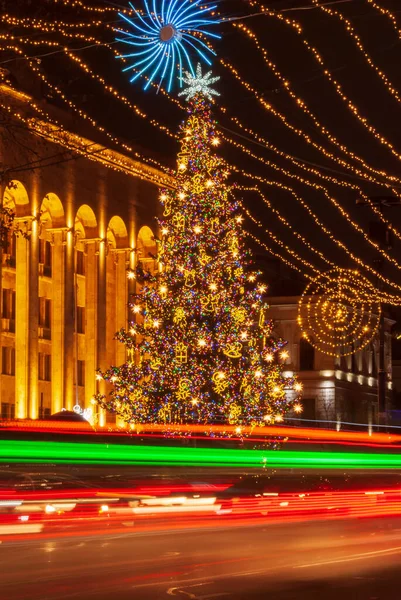 Різдвяне Дерево Перед Парламентом Грузії Новий Рік — стокове фото