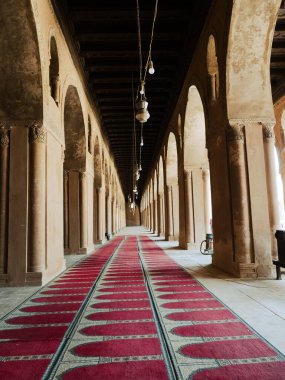 Mısır 'da, Kahire şehrinde bir cami manzarası. Din ve kültür kavramı.