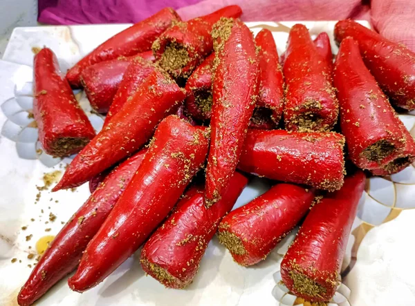 Eine Indische Hausgemachte Gefüllte Rote Chiligurke Auch Bekannt Als Mirchi — Stockfoto