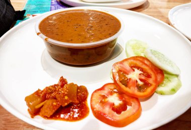 Hint sebze menüsünü yemeye hazır. Özenle seçilmiş..