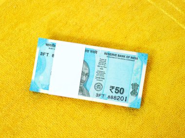 Hindistan Para Birimi 50 Rupi Not Paketi