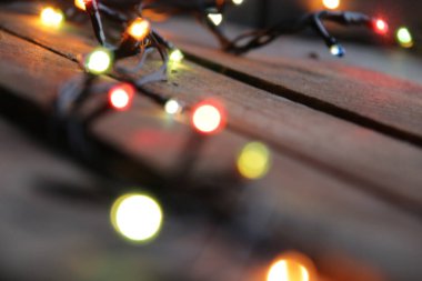 Yılbaşı evi dekorasyonu. Noel çelengi.