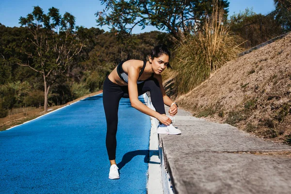 Mujer Joven Latina Corriendo Aire Libre Parque México Deporte Fitness —  Fotos de Stock
