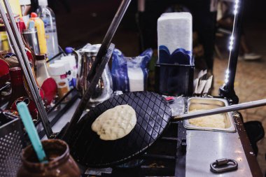 Marquesitas Meksika tatlısını geleneksel olarak Yucatan 'da ve Cancun Meksika' da Latin Amerika 'da, Marquesita sokak yemekleri