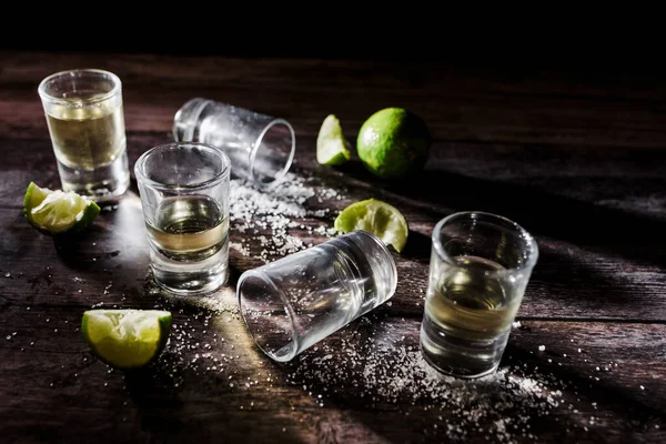 Disparos Tequila Con Cal Sal Para Fiesta Mexicana Con Vasos — Foto de Stock