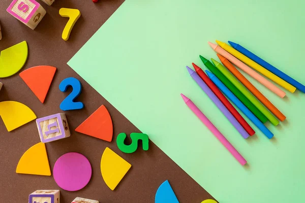 Wooden Kids Toys Colourful Paper Educational Toys Blocks Pyramid Pencils — Zdjęcie stockowe