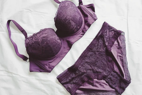 Violet Bra Bed Women Tender Lingerie Underwear Top View Close — Stock Photo, Image