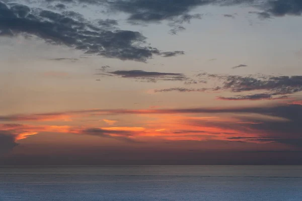Den Vackra Solnedgången Målade Himlen Med Ett Fantastiskt Utbud Färger — Stockfoto
