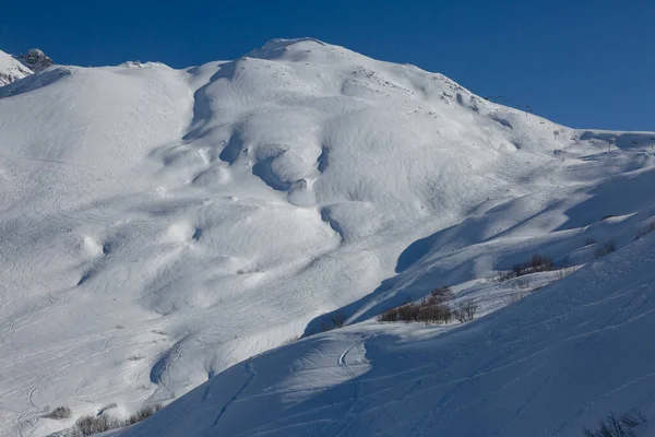 Freeride Monte Tetnuldi Ascensor Estación Esquí Cercana Las Montañas Nevadas — Foto de Stock