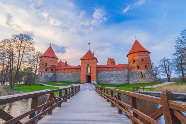 Trakai kalesinin güzel akşam manzarası. Yüksek kalite fotoğraf