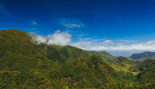 マデイラのレヴァダ峠からの眺め 高品質の写真 — ストック写真