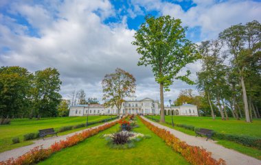 Litvanya 'nın Birzai kentindeki Astravas Malikanesi.